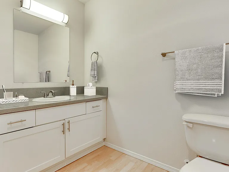 The Addison Apartments — Photo 6