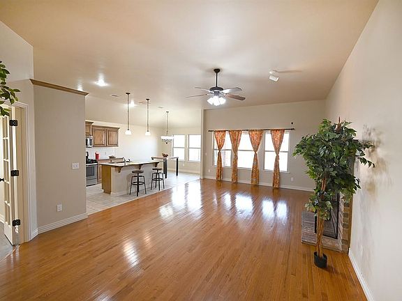 2nd image of 4224 W Prescot Dr