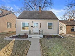 3163 N 86th St, Milwaukee, WI 53222