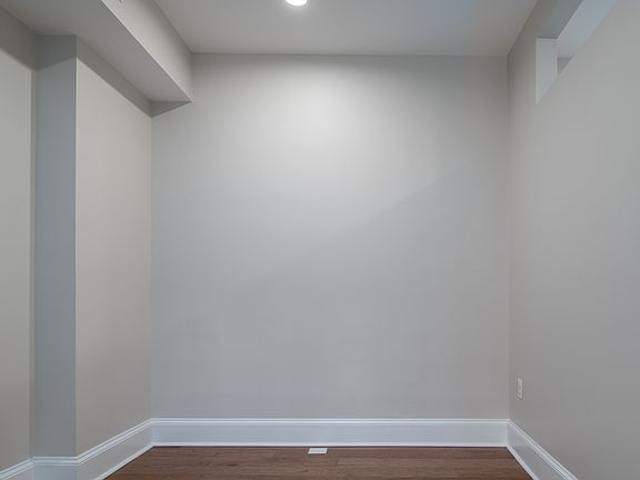 5th image of 1 E Montgomery St #11544775