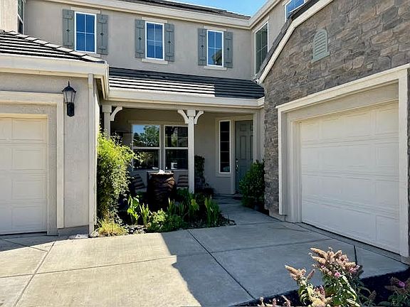 2nd image of 1428 Skibbereen Way