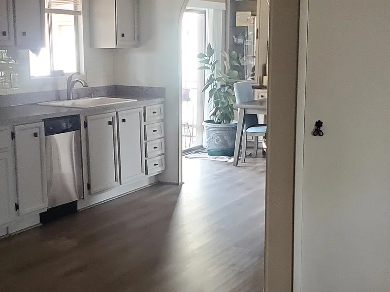 735 Sunshine Ln — Photo 11