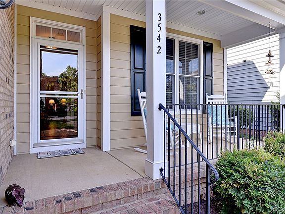 4th image of 3542 Cedar Br