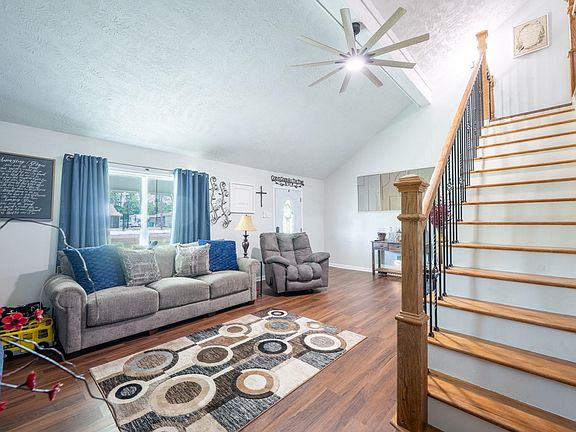 4th image of 1563 Noelie St