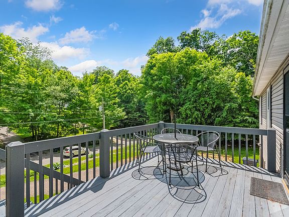 3rd image of 444 Grand Ridge Dr