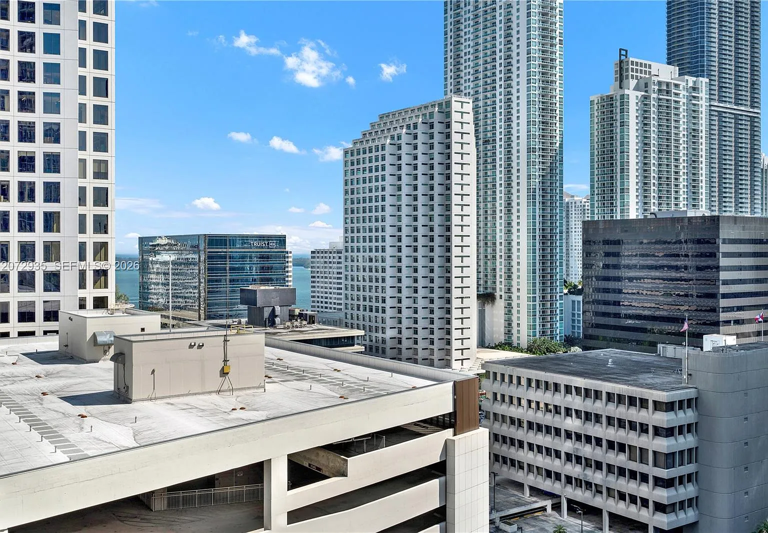 Reach Condo — Photo 2