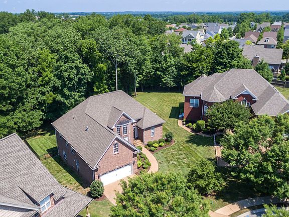 4th image of 638 Regent Park Dr