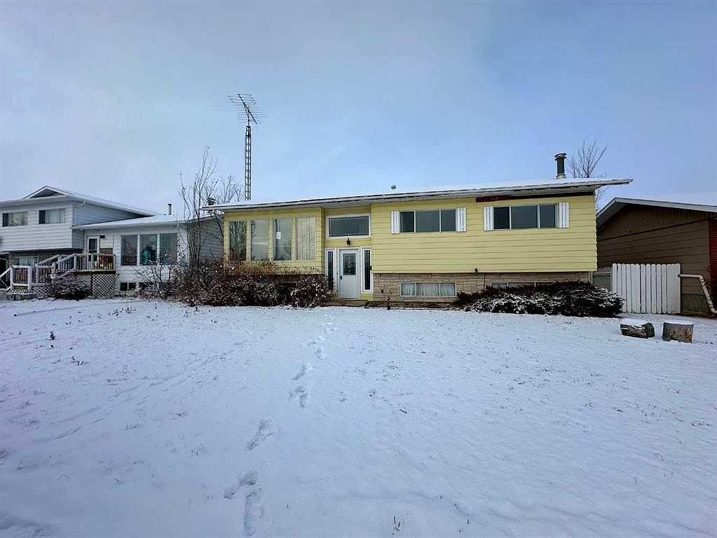 6404 S 42nd Ave, Stettler, AB T0C 2L1 MLS A2098443 Zillow