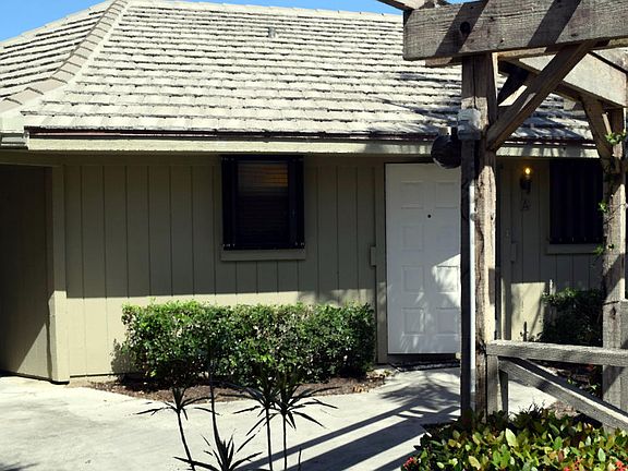 4th image of 1127 E Seminole Ave APT 22A