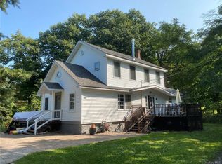18 Shore Ave, Greenwood Lake, NY 10925
