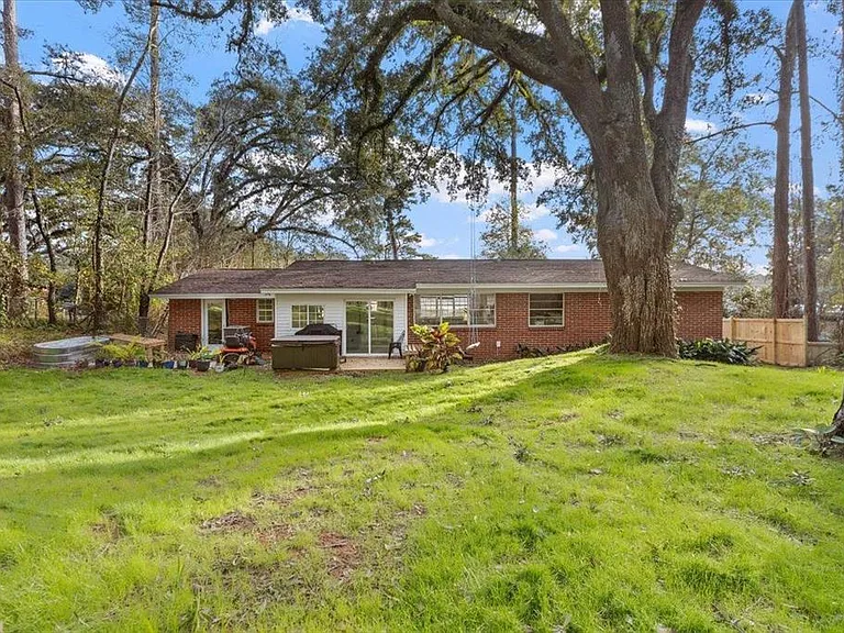 1730 W Tharpe St — Photo 26