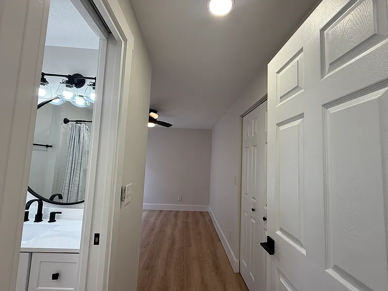 Master Bed/bath