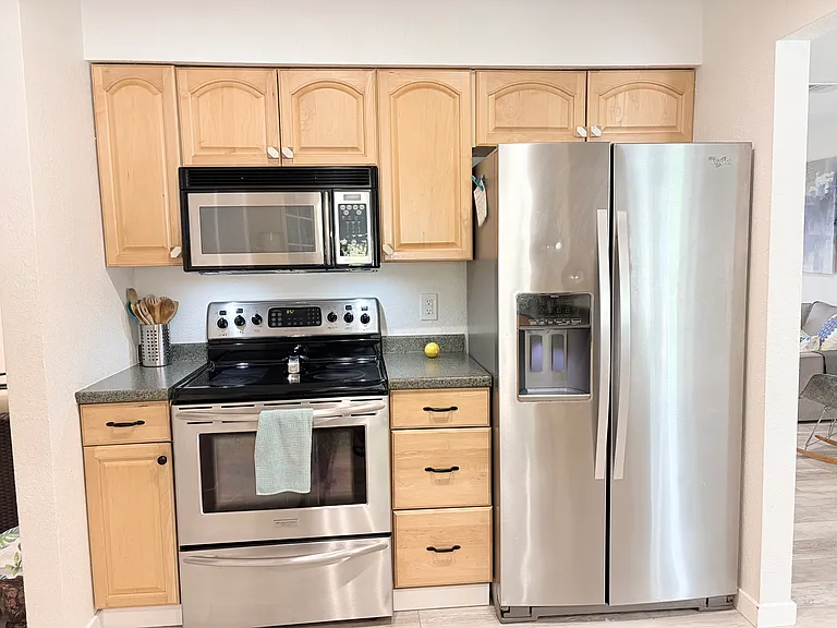 278 Pine Tree Dr — Photo 38