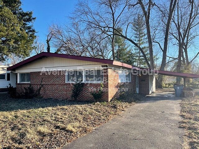 1st image of 8330 Woodhurst Dr