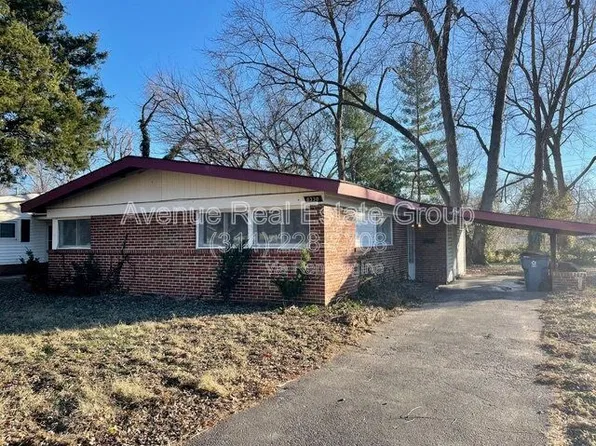 8330 Woodhurst Dr, Saint Louis, MO 63134