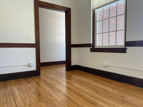 3rd image of 19 Libby St #11