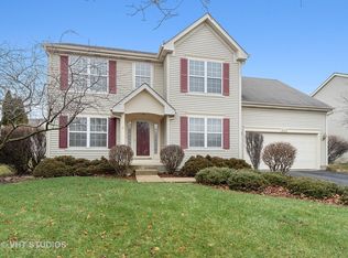 949 Shoreline Dr, Aurora, IL