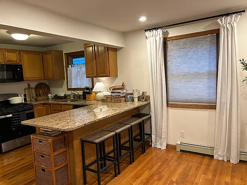 71 Russell St #1 Photo 1
