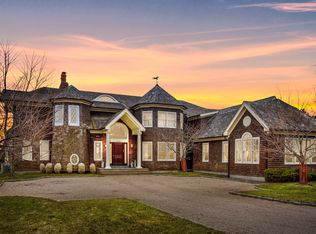 1062 Deerfield Rd, Water Mill, NY 11976