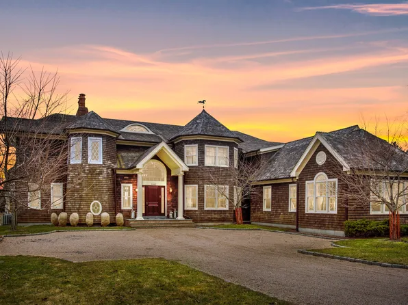 1062 Deerfield Rd, Water Mill, NY 11976