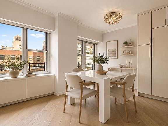 4th image of 118 E 60th St APT 11-C
