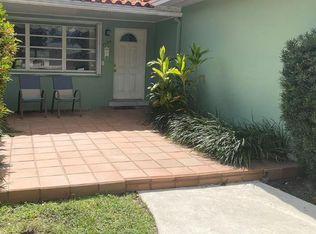 1126 Dove Ave, Miami, FL 33166
