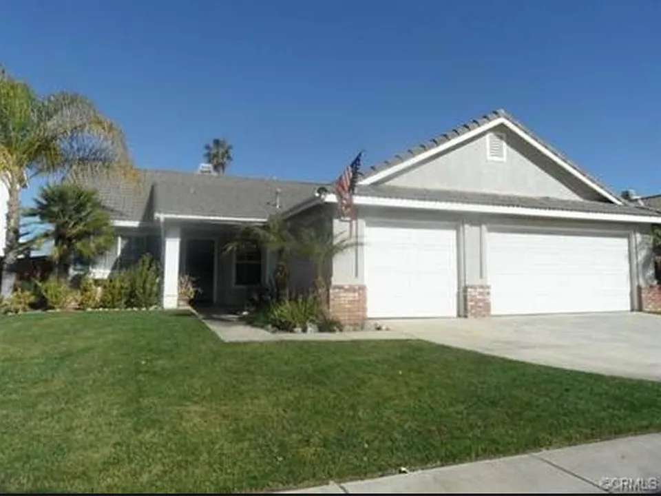 811 Kingsgate Dr