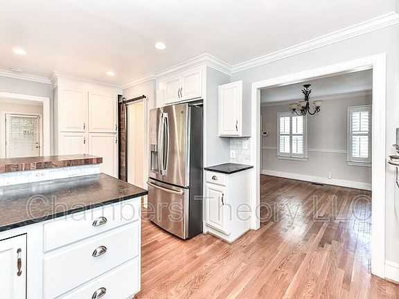 4th image of 6911 Elm Dr