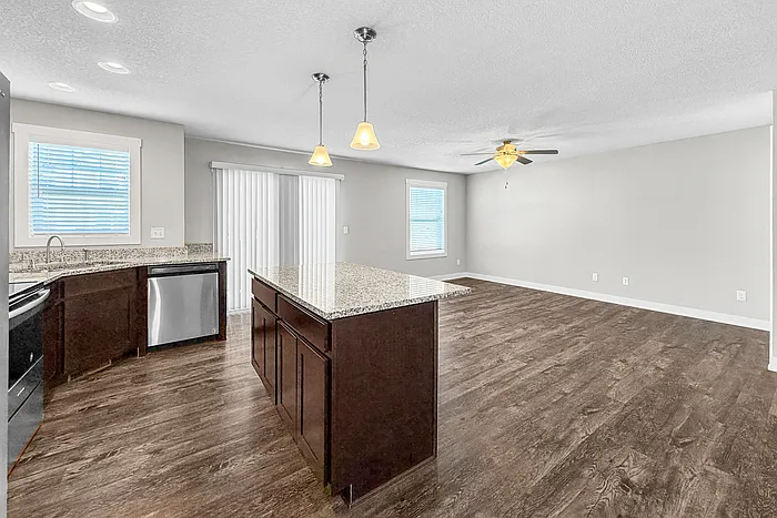 2724 NW Casey Jones Ln — Photo 9