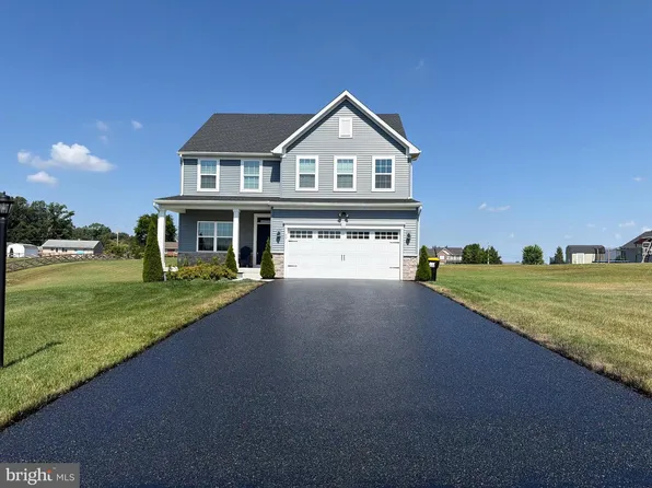 49 Winifred Dr, Hanover, PA 17331