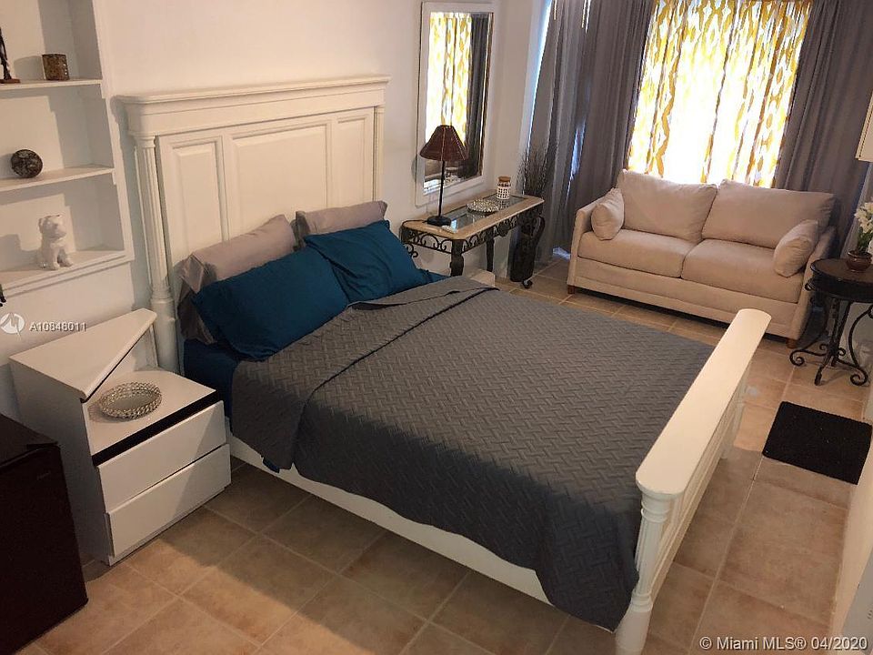 1st image of 13875 NE 16th Ave #1