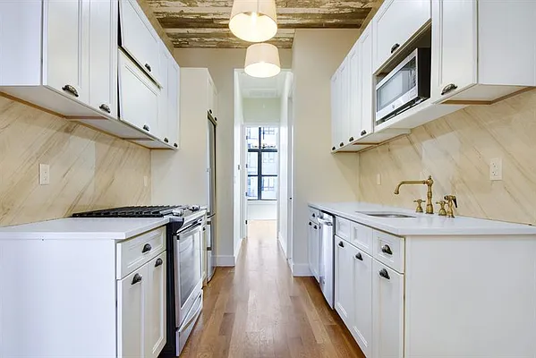 Rented by City View Living | media 13