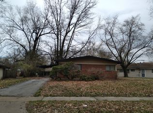 8409 Bayberry Dr, Saint Louis, MO 63134