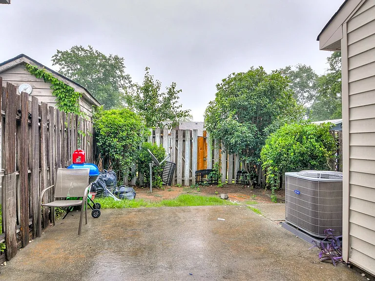 2906 Running Creek Ln — Photo 3