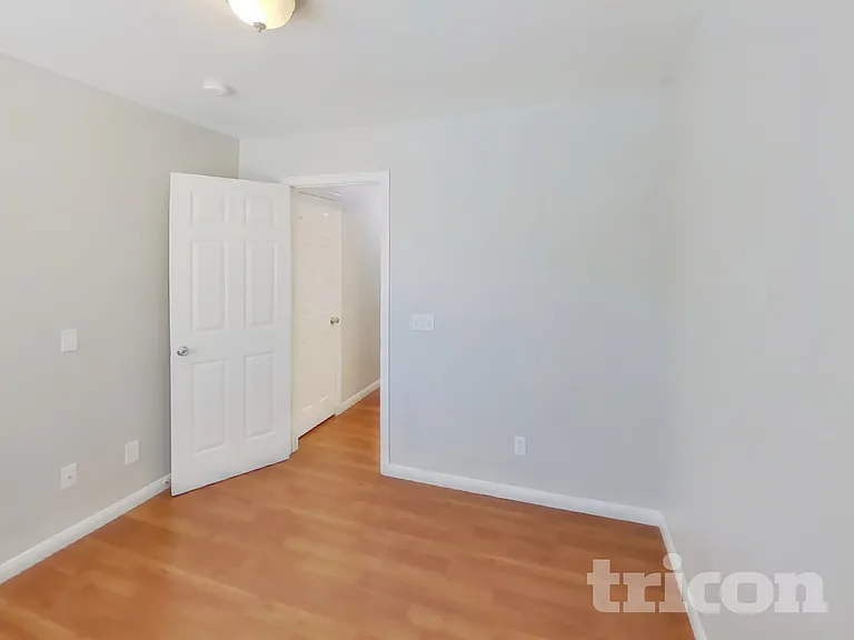 5291 Shreve Ave — Photo 10