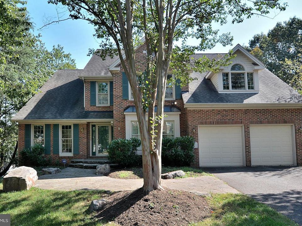 1st image of 15421 Snowhill Ln