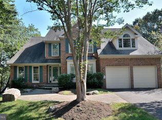 15421 Snowhill Ln, Centreville, VA 20120