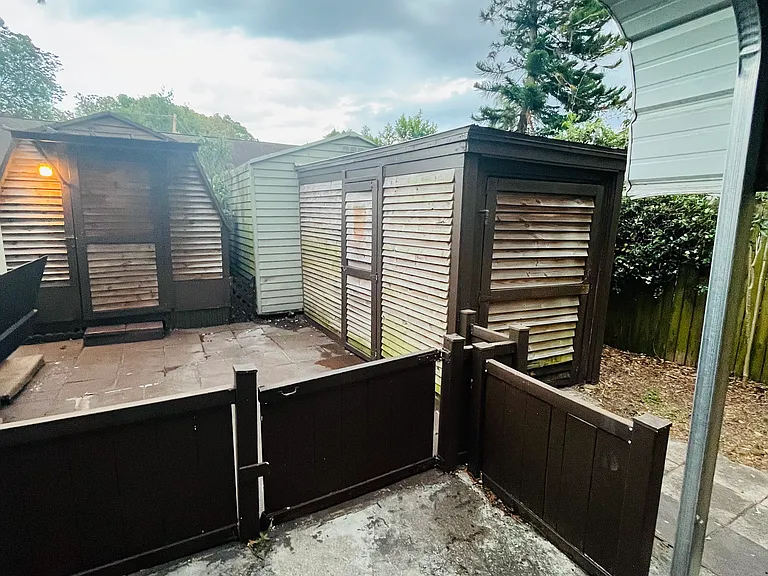 5325 Lime Ave — Photo 8
