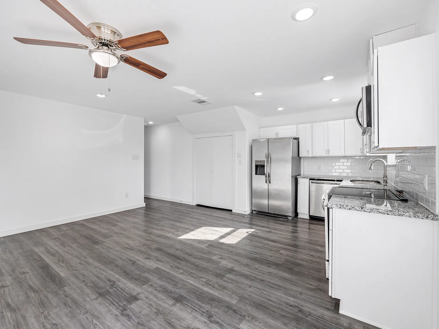 3 bed, 2.5 bath, 1150 sqft, $1,775 — Photo 3
