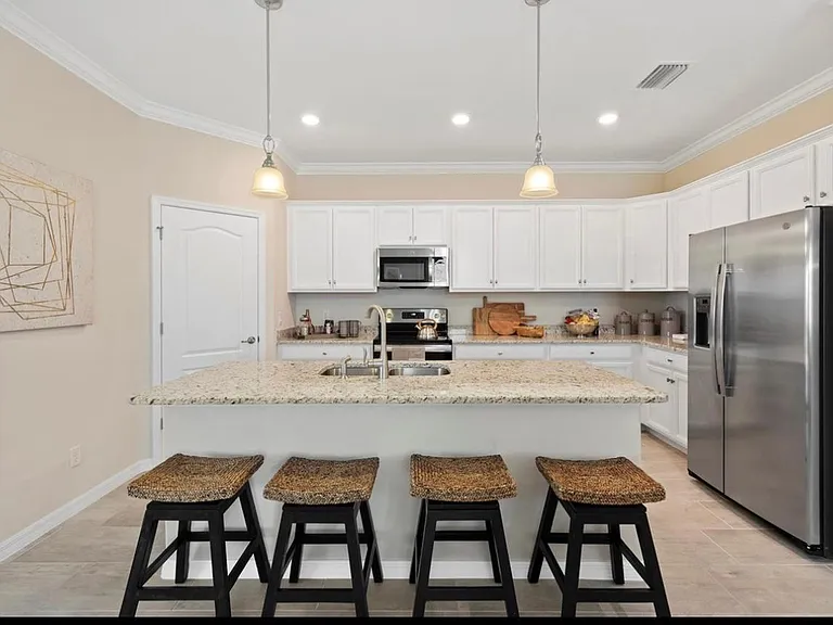 16265 Alcira Cir — Photo 8