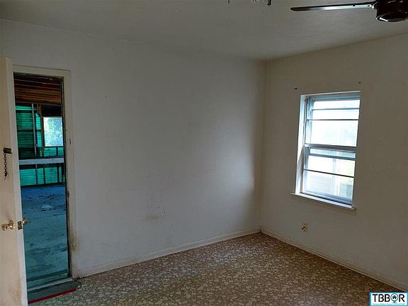 4th image of 1004 S 6th St