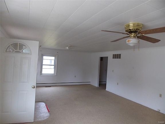 2nd image of 106 N Church St