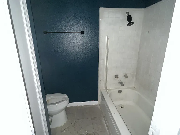 130 E San Antonio St — Photo 7