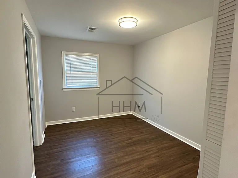 4105 Corbin St — Photo 8