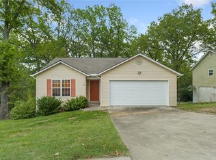1119 Walnut St, Harrison, AR 72601