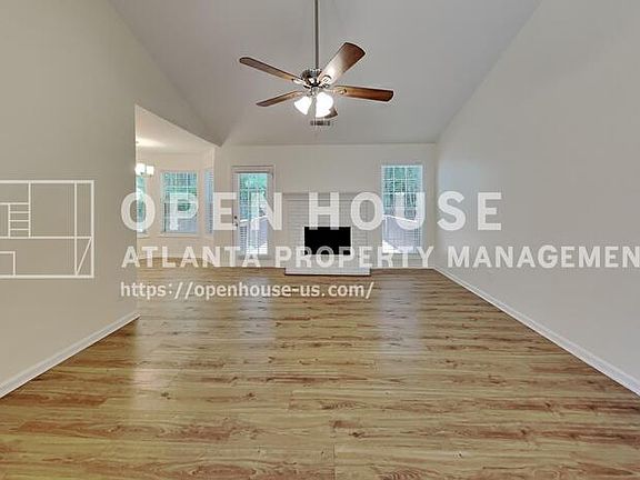 3rd image of 530 Alcovy Springs Dr SE