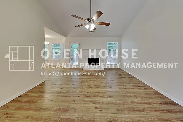 530 Alcovy Springs Dr SE — Photo 3