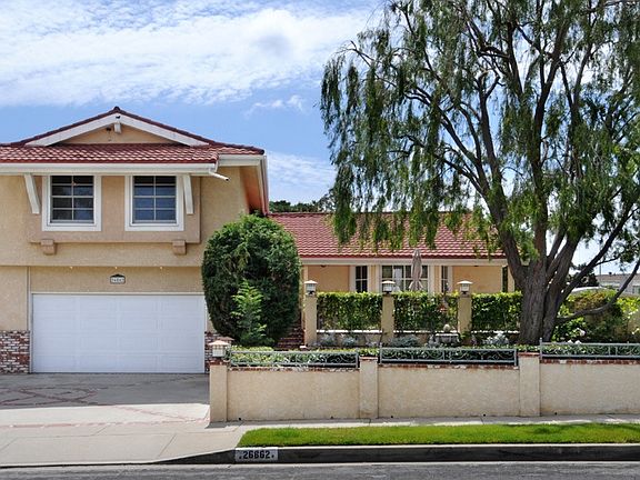 large house in the corner lot