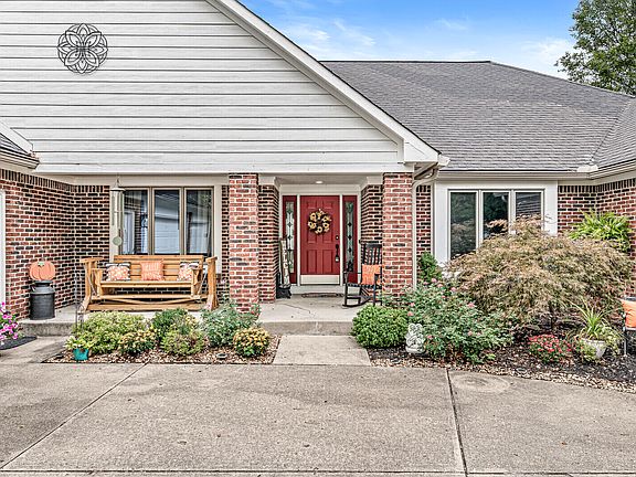 3rd image of 74 Glasgow Ln