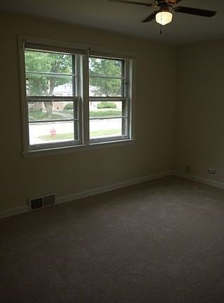 4th image of 1933 Newcastle Ave